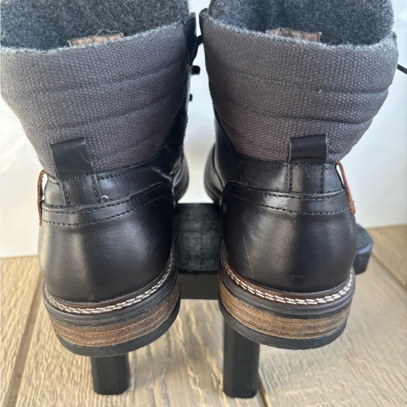 Bull Boxer Men’s Black Leather Boots with Signature Swoosh - Picture 6 of 16